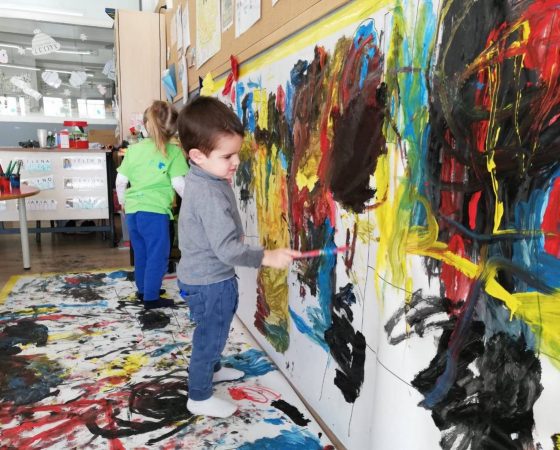 A la classe del Pollet Pio hem gaudit molt amb el projecte de Mondrian!
