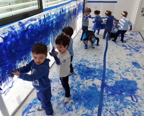 Festa del color blau a la classe dels pingüins!!