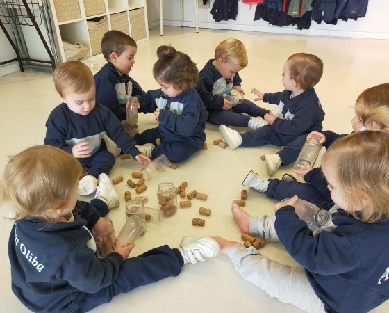 LOS LEONES NOS DIVERTIMOS HACIENDO PSICOMOTRICIDAD FINA